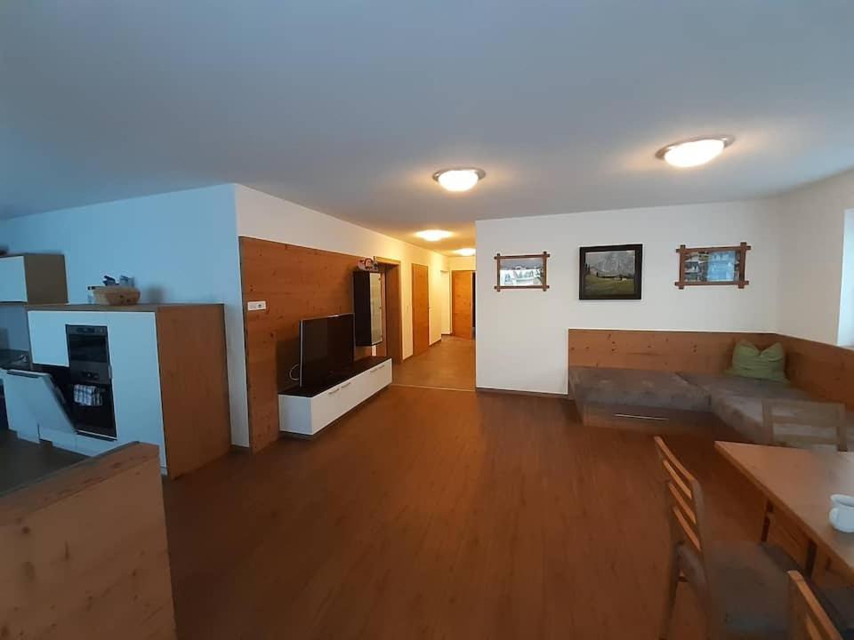 Großzügiges Apartment Georg Mayrhofen Hollenzen Exterior foto